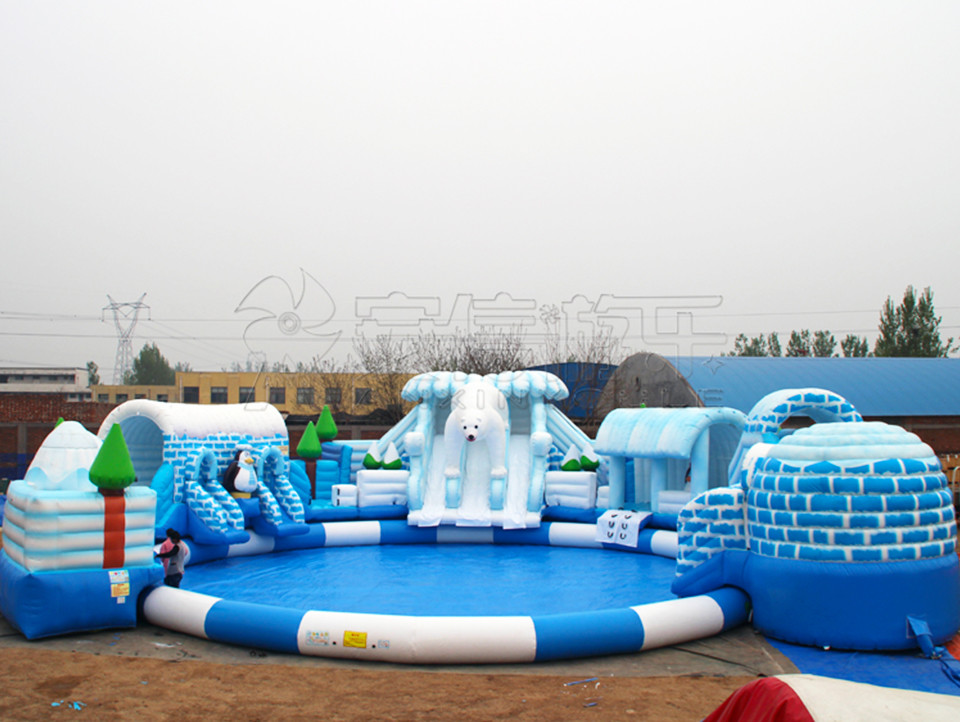 Outdoor commercial grade inflatable mobile water park