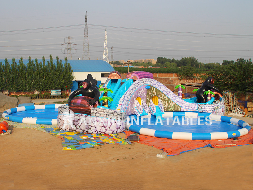 Outdoor commercial grade inflatable mobile water park