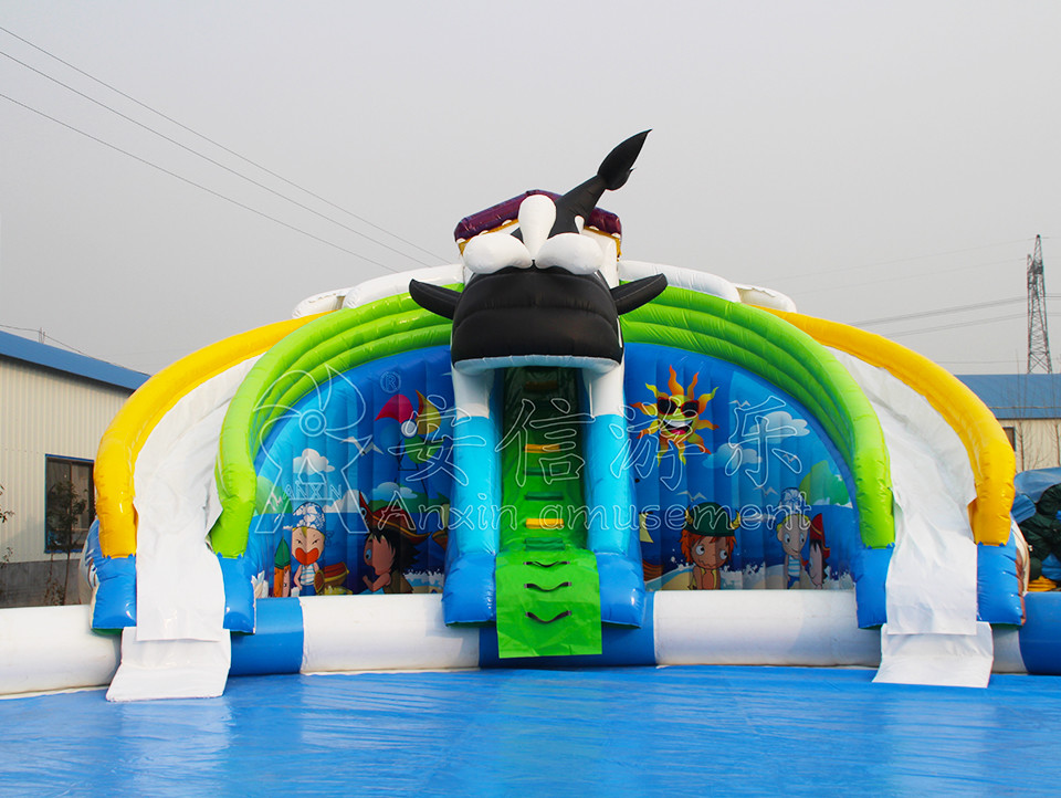 Outdoor commercial grade inflatable mobile water park