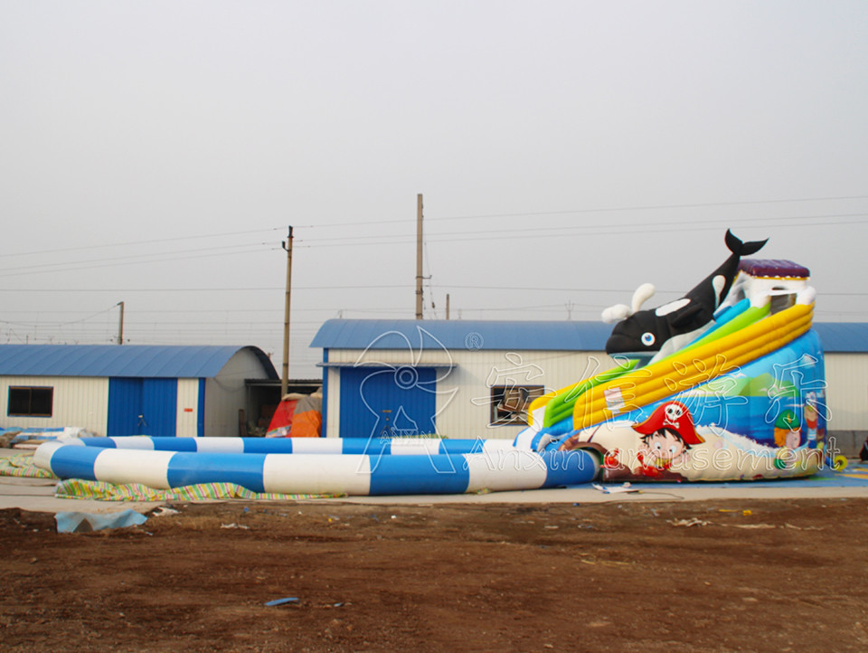 Outdoor commercial grade inflatable mobile water park