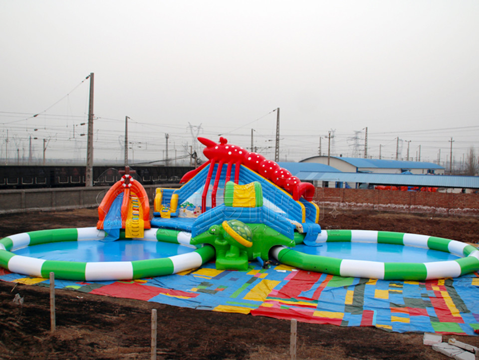 Outdoor commercial grade inflatable mobile water park